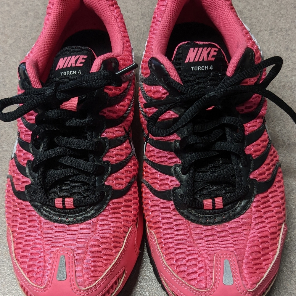 Nike Torch 4 Size 6.5